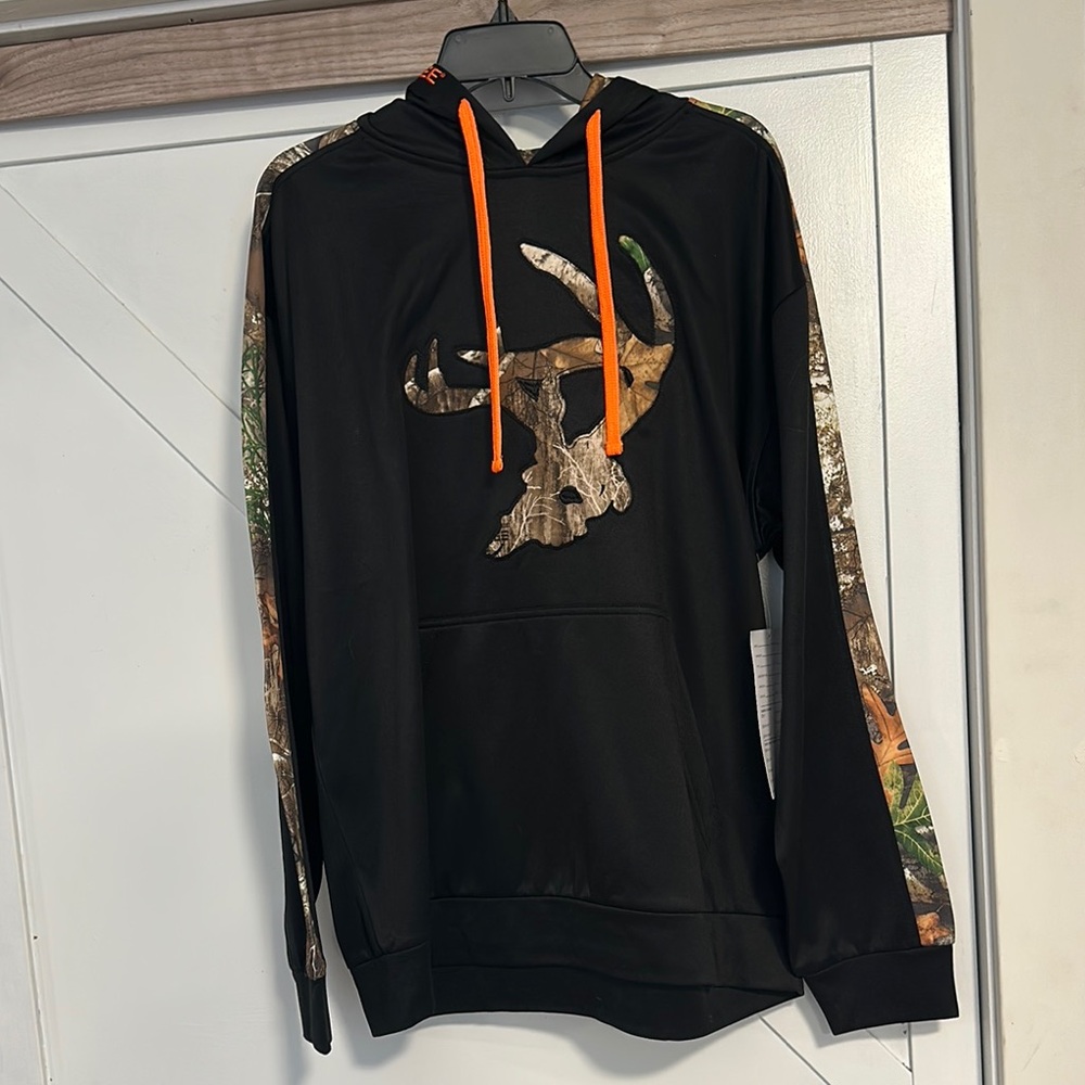 Realtree Men’s Black Whitetail Deer Camouflage Men's PerformancHooded Sweatshirt